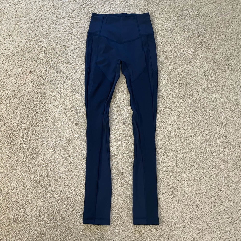 Lululemon All The Right Places 25” Size 2